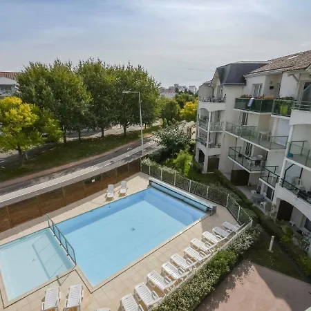 Les Jardins De L'amiraute.4 Appartement